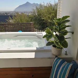 African Violet Guest Apartment